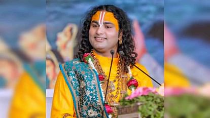 Umaria News: Case filed against Mohammad Arman for editing and abusing Aniruddhacharya's photo