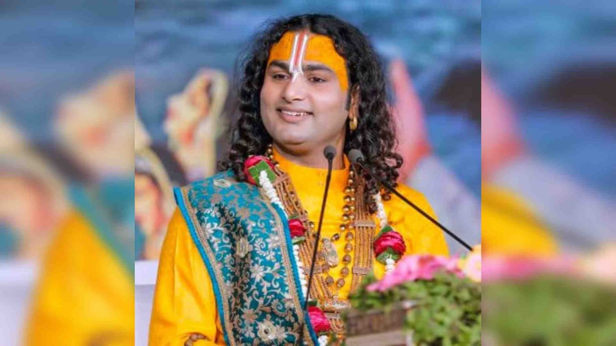 Umaria News: Case filed against Mohammad Arman for editing and abusing Aniruddhacharya's photo