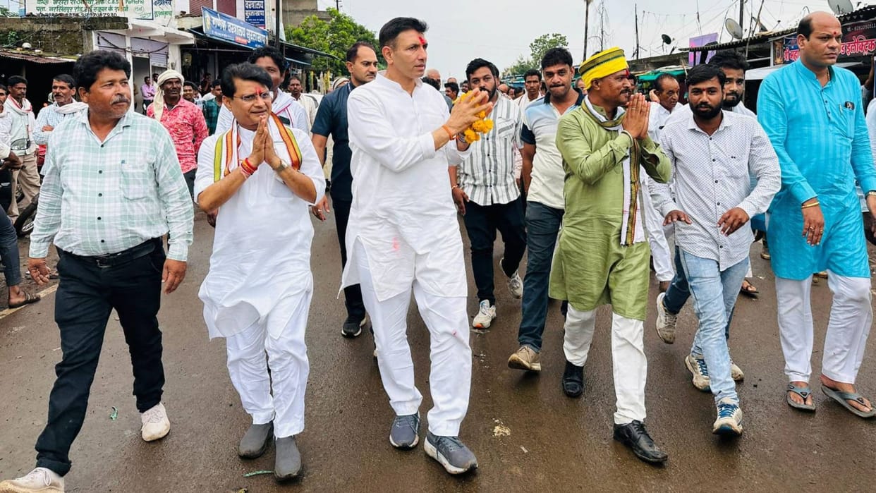 Congress made strategy for Amrawara by-election Jitu Patwari held meeting KamalNath will campaign