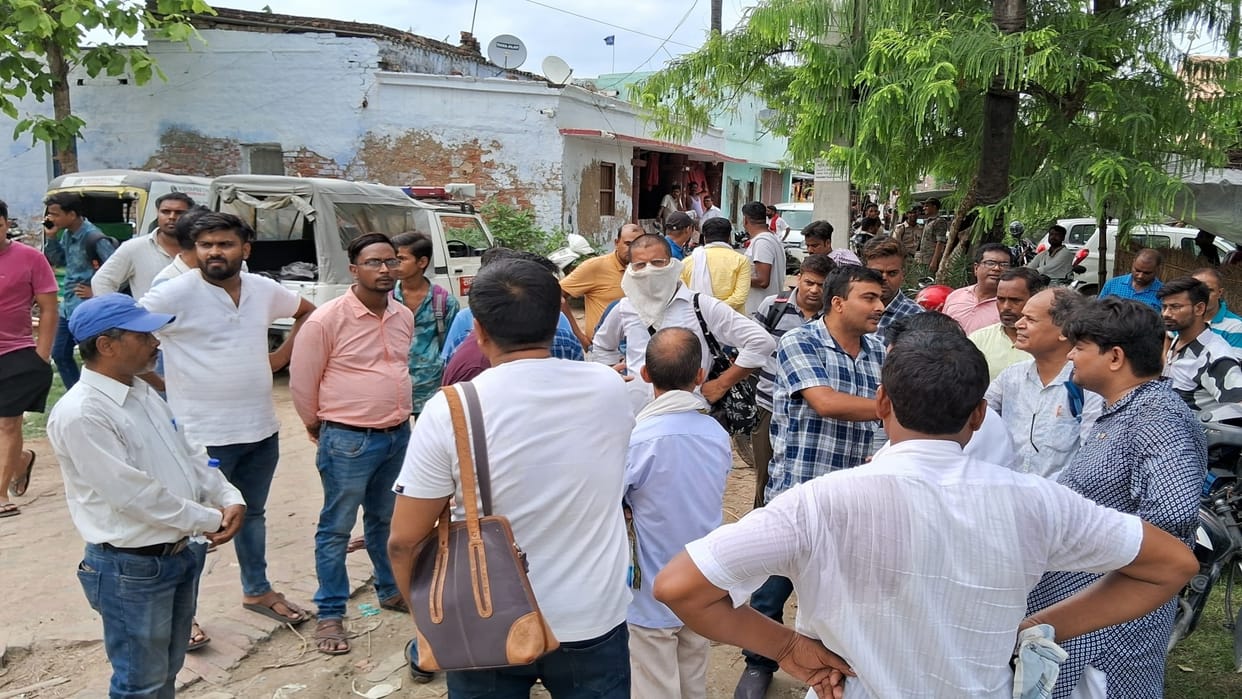 Muzaffarpur: Panic over paper leak during BPSC Principal Competency Examination, DM SSP reached spot