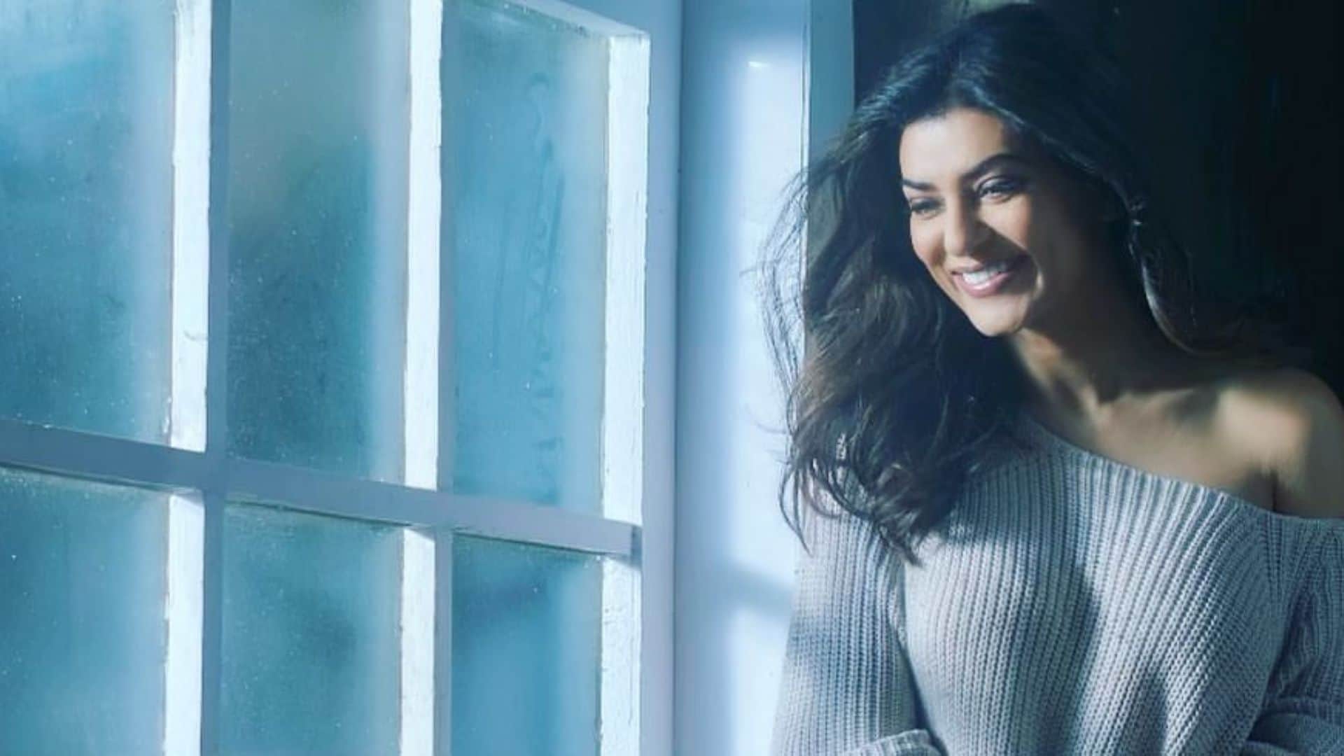 Sushmita Sen admitted that as a teenager she used to have Salman khan posters from his film Maine Pyar Kiya