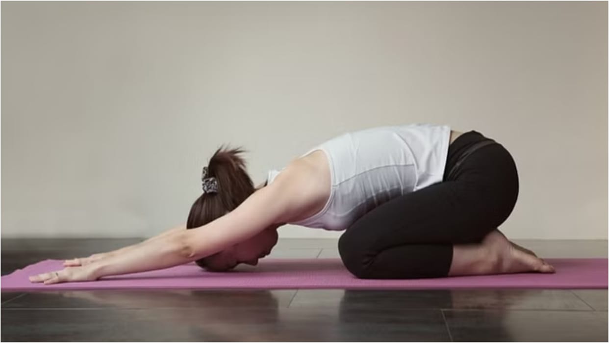 Child Pose Steps And Benefits in Hindi Balasana Ke Fayde