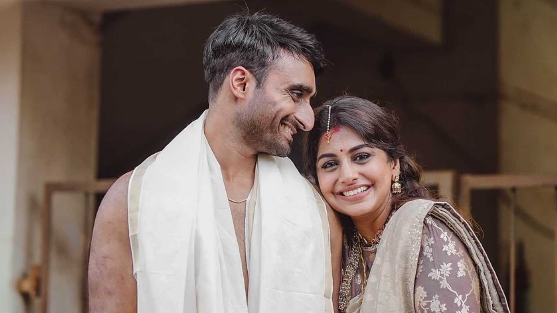 Malayalam Star Meera Nandan Gets Married To boyfriend Sreeju Shares Dreamy Wedding beautiful Pics