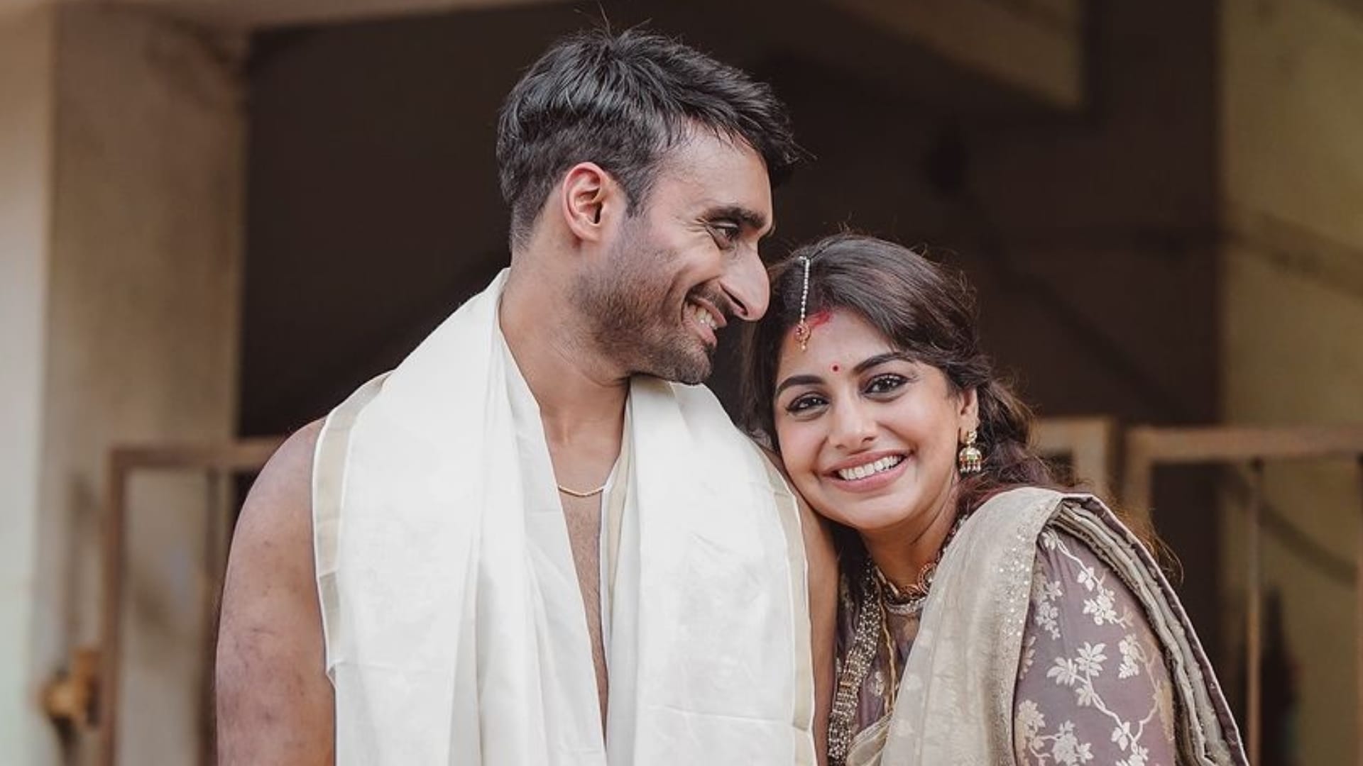 Malayalam Star Meera Nandan Gets Married To boyfriend Sreeju Shares Dreamy Wedding beautiful Pics