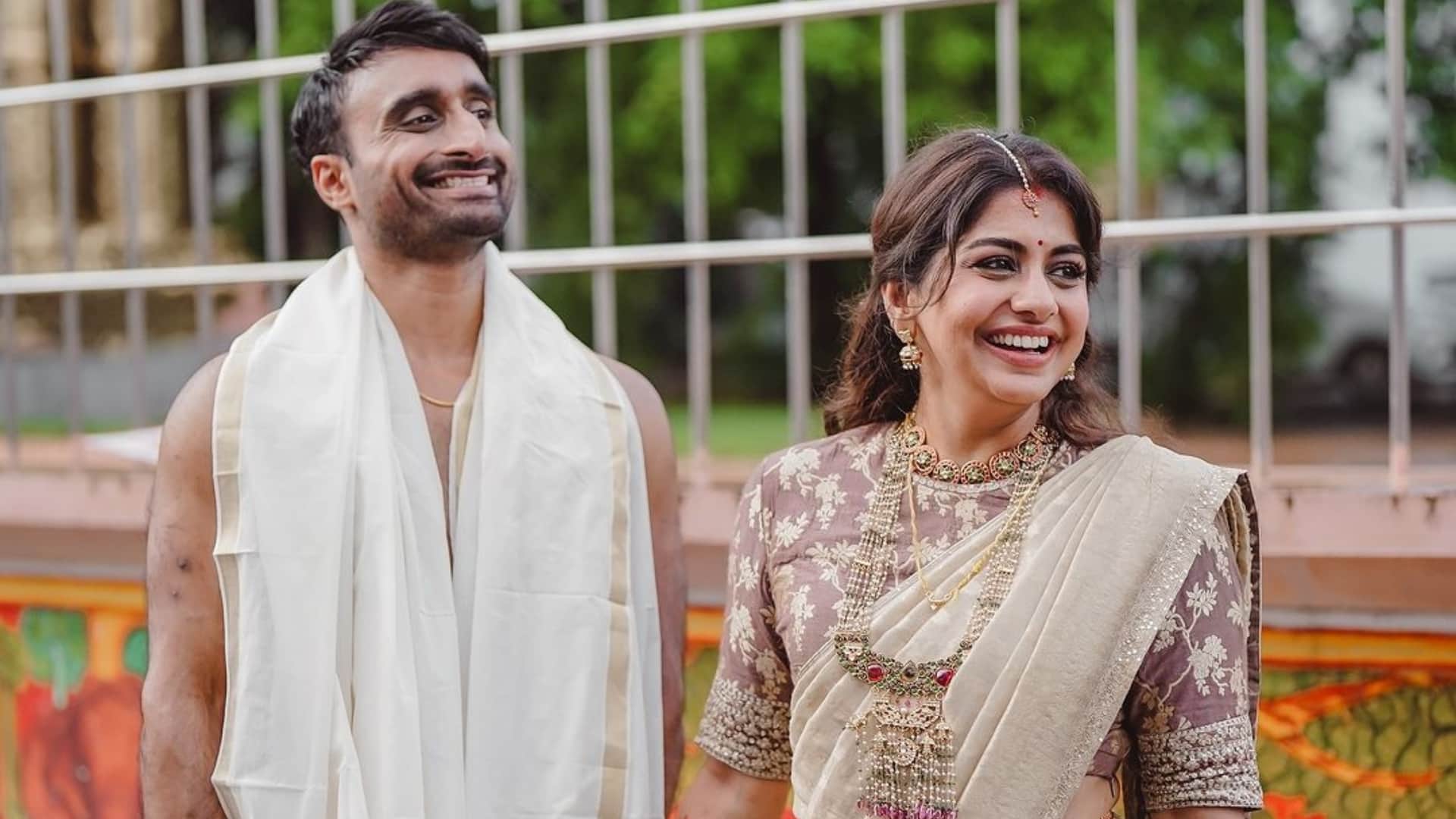 Malayalam Star Meera Nandan Gets Married To boyfriend Sreeju Shares Dreamy Wedding beautiful Pics