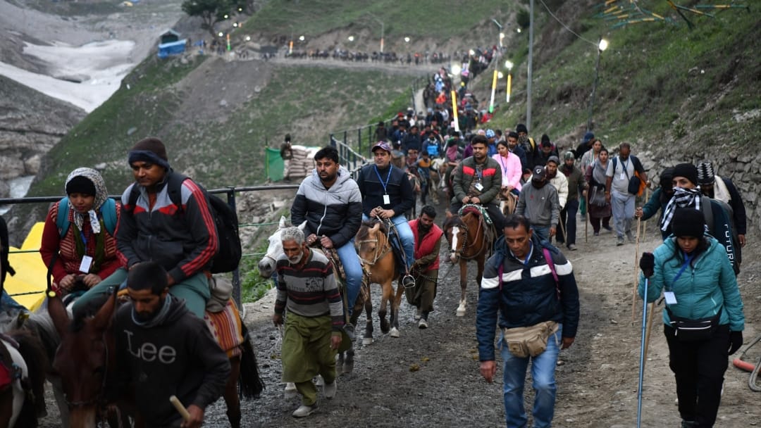 Amarnath Yatra from Jammu and Baltal suspended today due to bad weather