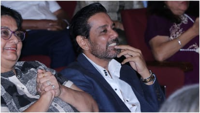 Juhi Babbar Play Celebrates 100th Show With Love Aap Ki Saiyaara Raj Babbar Anup Soni Nandita Das attends