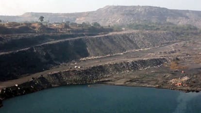 कोयला खदान (प्रतीकात्मक तस्वीर)।