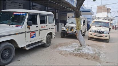 Bihar Police : Juvenile prisoner escaped throwing chilli powder on police, from remand home to hospital.