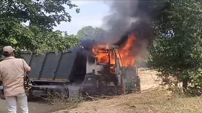 Jamui: hyva truck crushed a police station driver, he died in hospital; angry people burnt truck