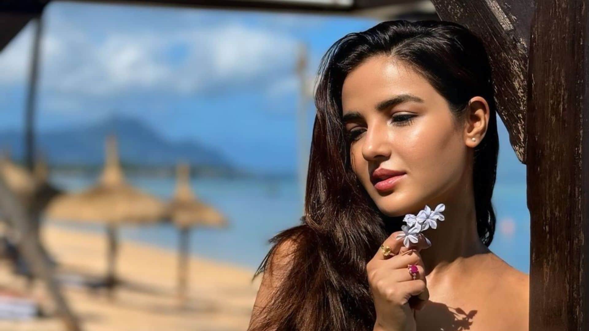 tv actress Refused to play mother role quit show Parul Chauhan Surbhi Chandna nia sharma Jasmin Bhasin Drashti