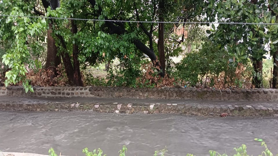 Rain exposed the drainage system in haldwani