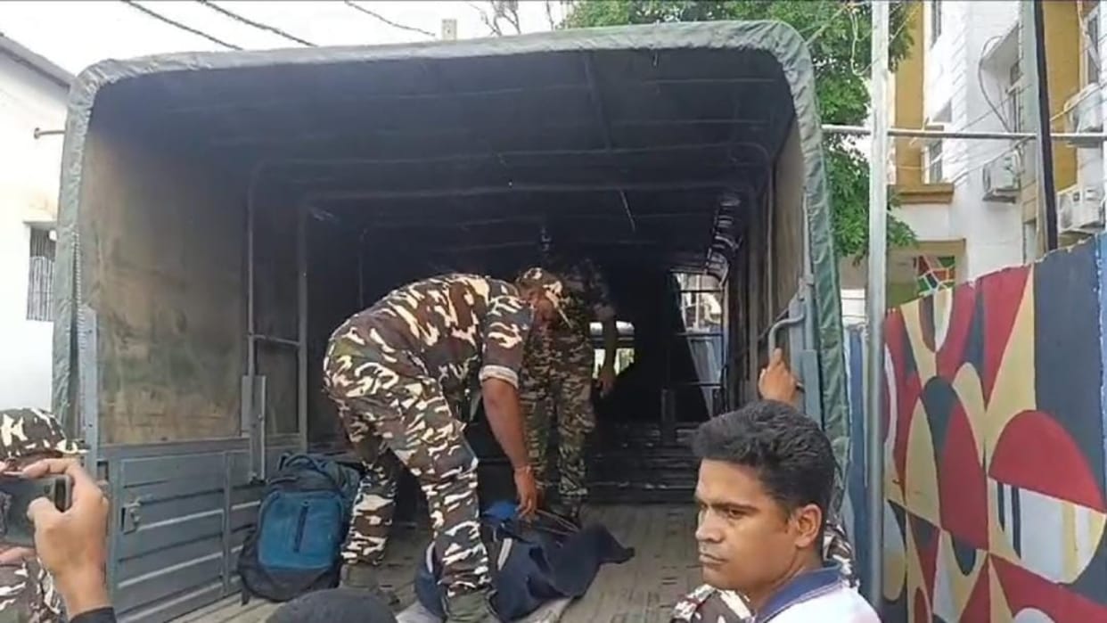 Bihar: A jawan shot himself in SSB camp on Indo-Nepal border in Sitamarhi, died on spot