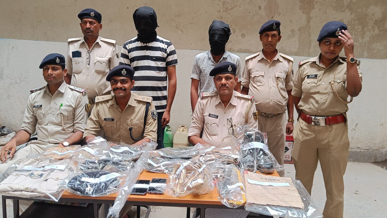 Bihar: Nalanda police arrested a fake policeman who had come to harass plaintiff in a theft case