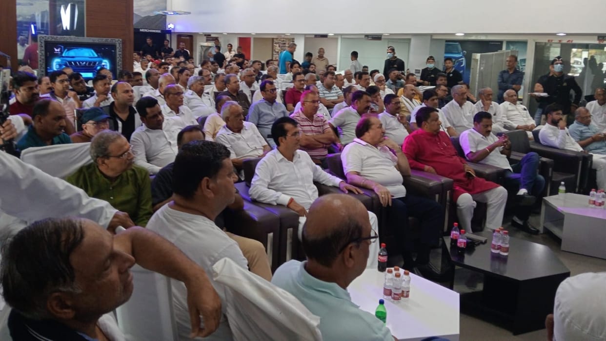 meeting of public organizations was held regarding the firing on Mahindra showroom in Hisar