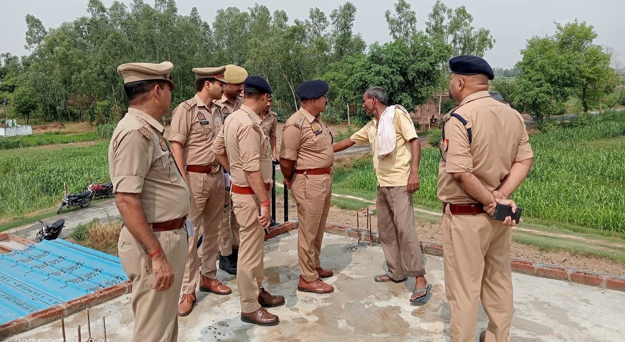 Hardoi Murder, Young man killed in transaction dispute, four including his parents in critical condition