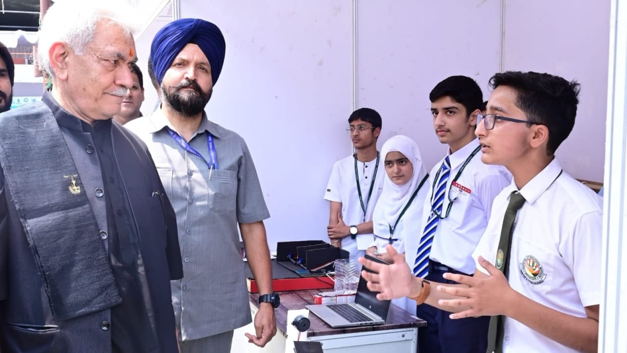 Jammu Kashmir lg manoj sinha said Huge potential for startups in tourism health horticulture agriculture
