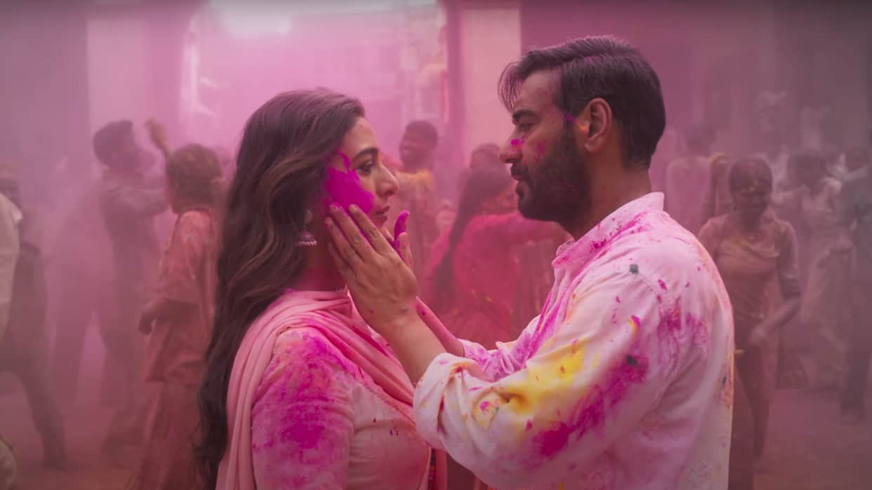 Auron mein kahan dum tha actress tabu reveals ajay devgn has least interest in romancing with her on screen