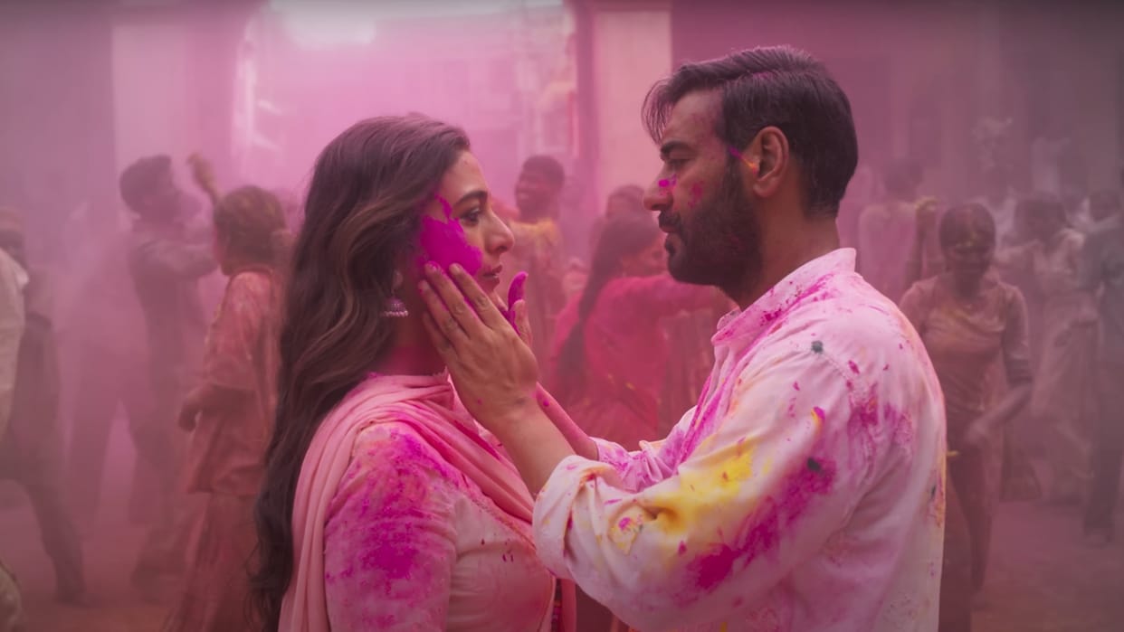 Auron mein kahan dum tha actress tabu reveals ajay devgn has least interest in romancing with her on screen