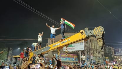 IND vs SA: India's victory celebrated everywhere, Diwali celebrated at midnight in West UP