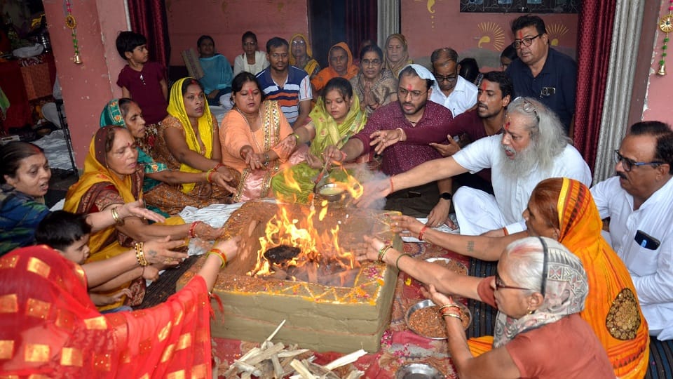 Death anniversary of Swami Chetanand Saraswati