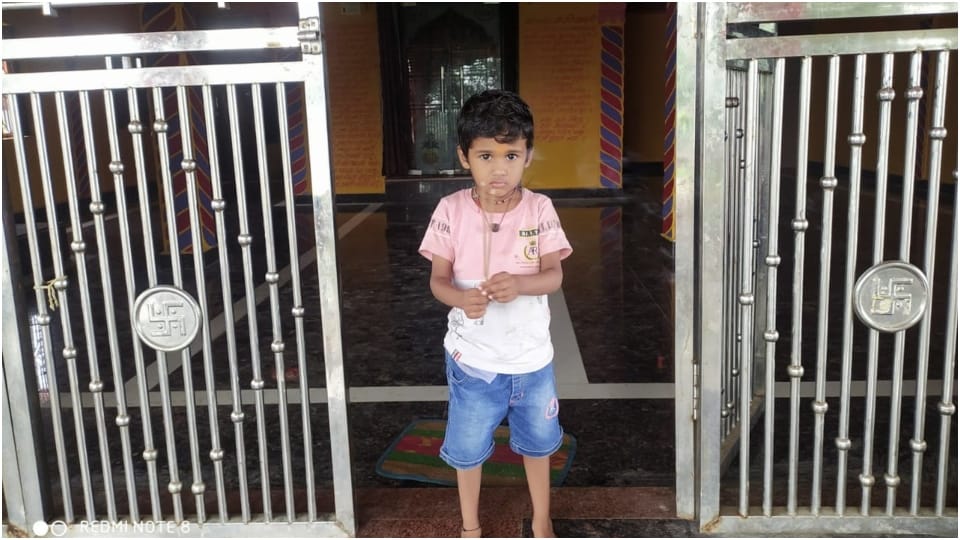 Sehore News: Three year old child recites Hanuman Chalisa in one breath
