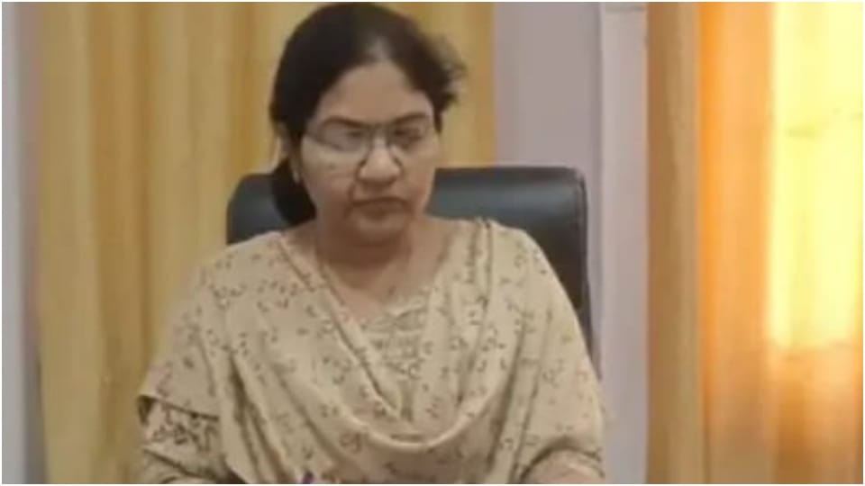 Umaria: Bandhavgarh SDM Rita Dehariya accuses MP RDC officer of fraud