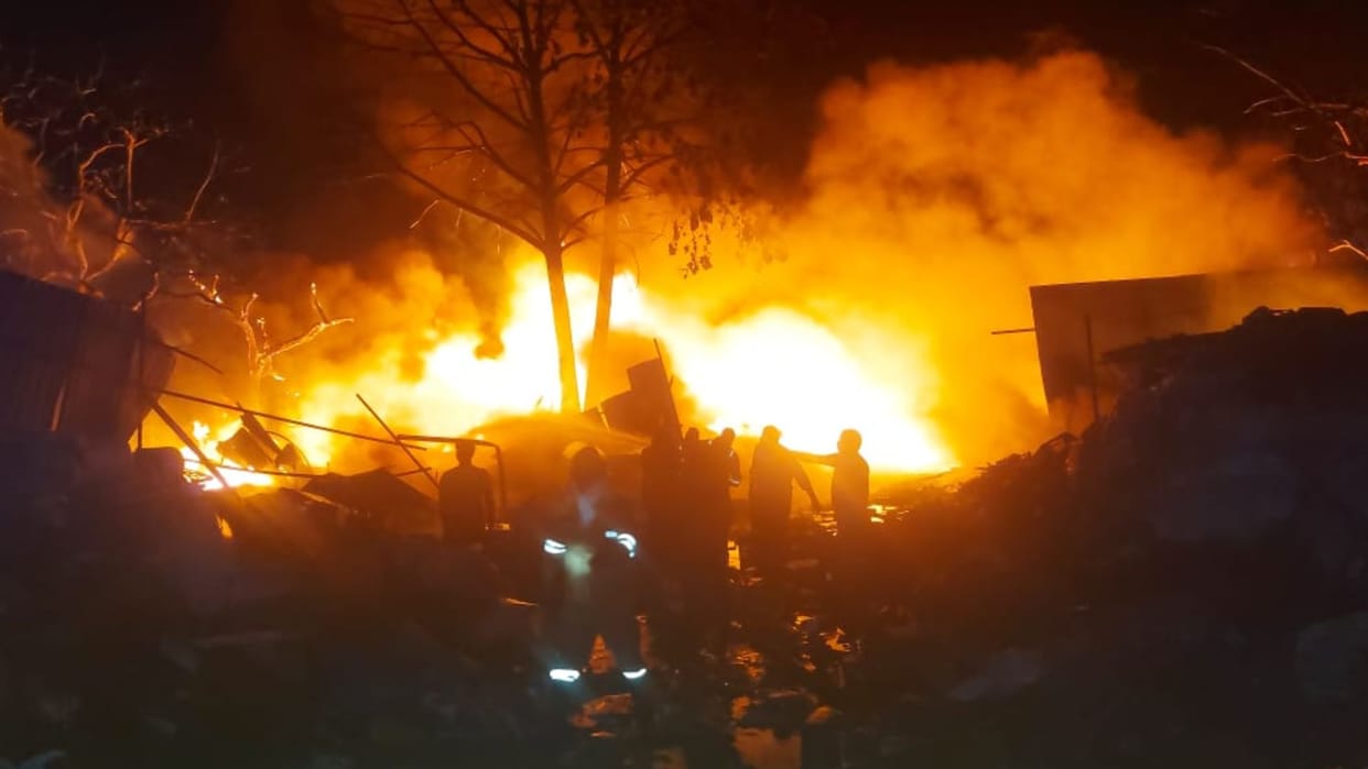 huge fire broke out junk shop in chandauli causing loss 40 lakhs rupees dozen trees were burnt