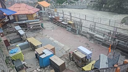 Uttarakhand Rainfall Alaknanda reached above danger mark in Badrinath Tapt Kund evacuated