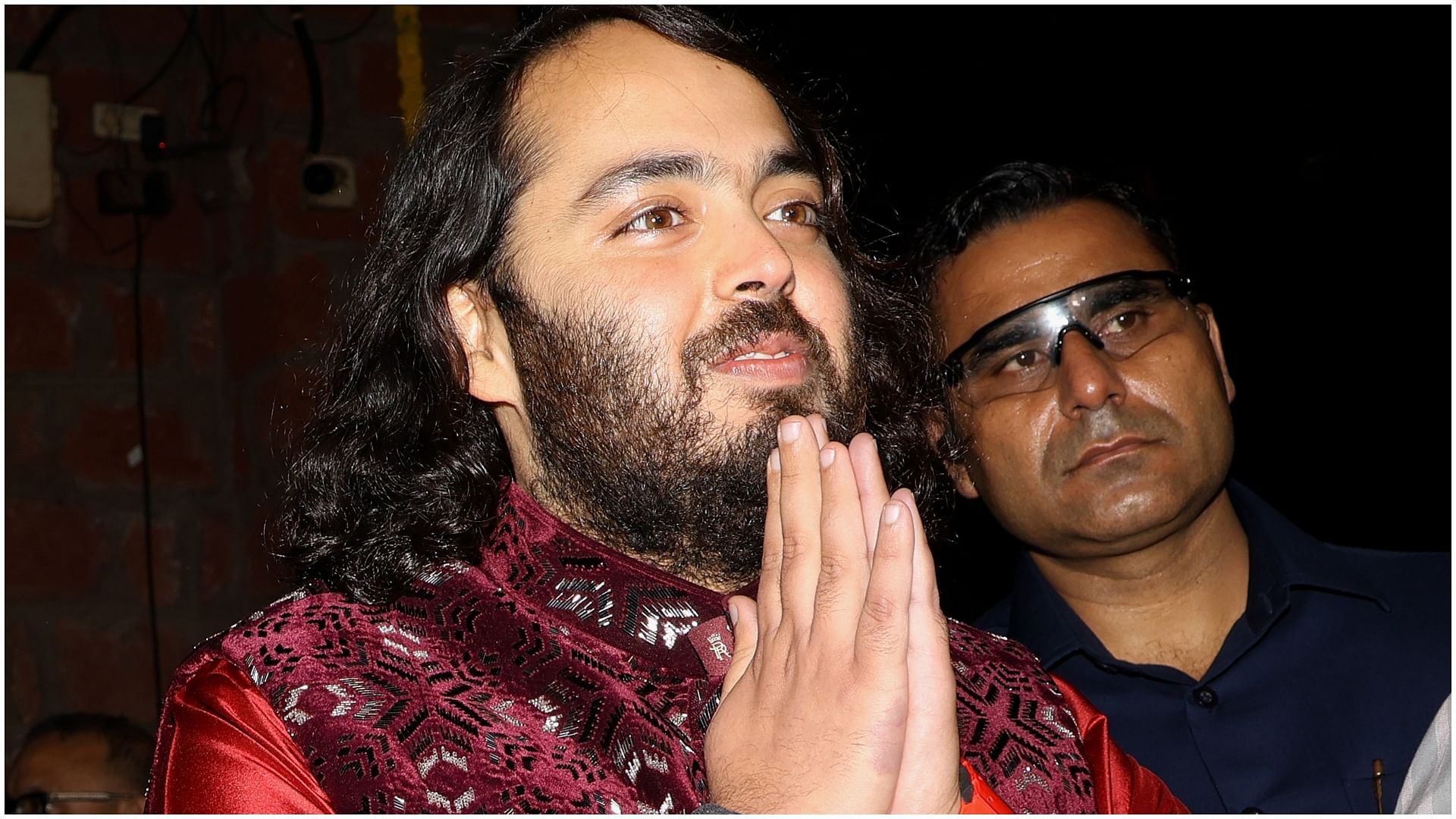 Anant Ambani Seeks Blessings At Krishna Kali Temple Before Wedding With ...