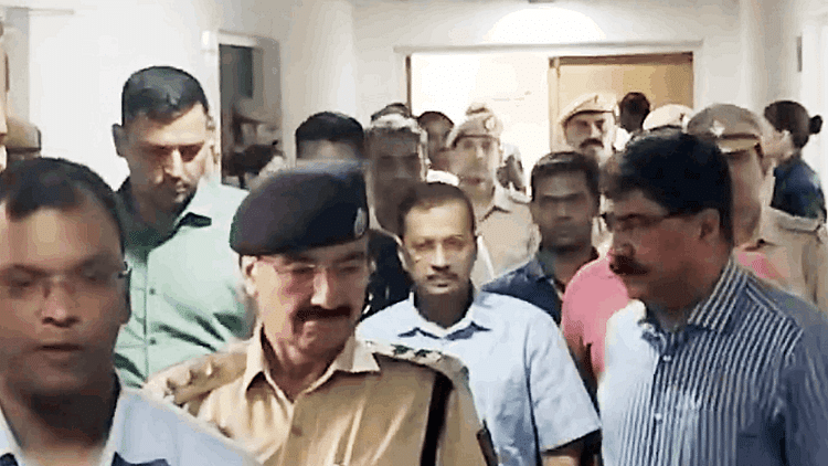Arvind Kejriwal Challenged Cbi Arrest In Liquor Scam Case In Delhi High Court – Amar Ujala Hindi News Live