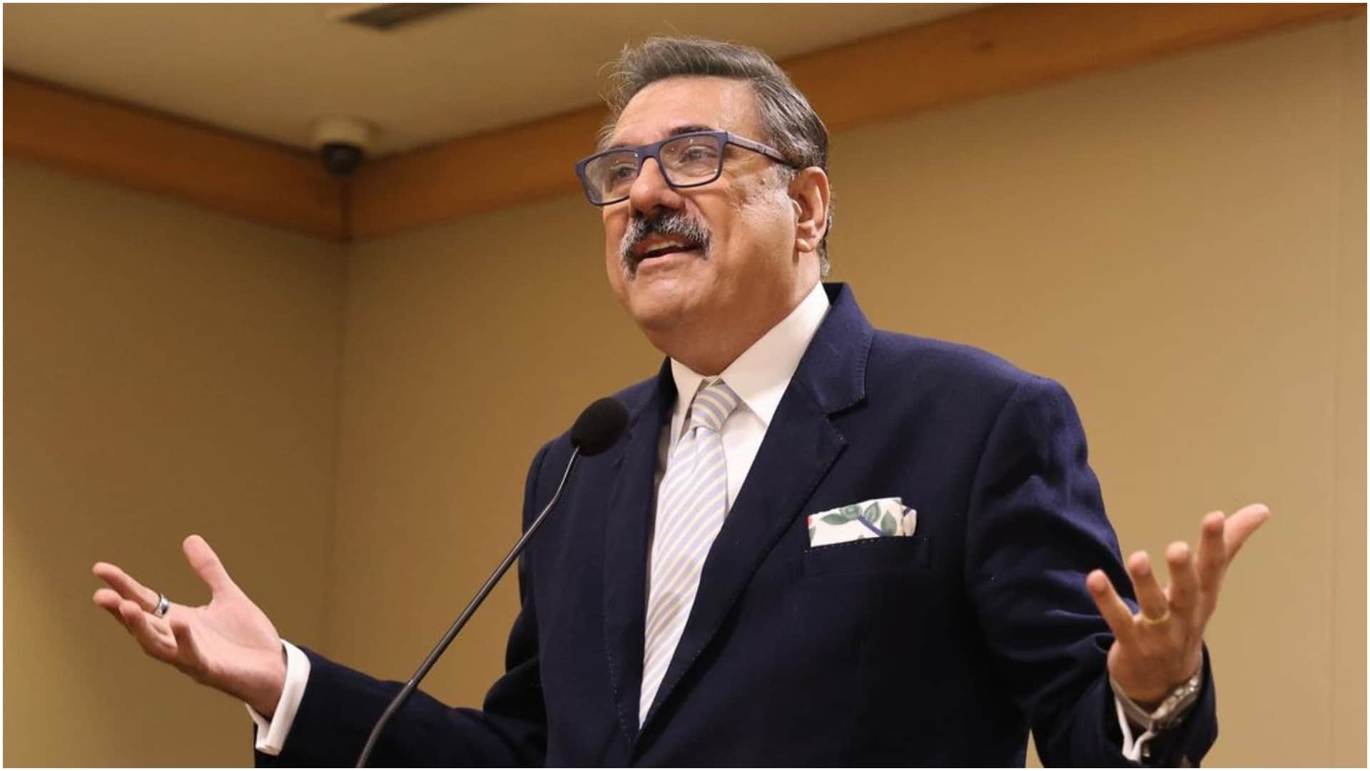 The Mehta Boys screened at Chicago South Asian Film Festival Boman Irani posed with team