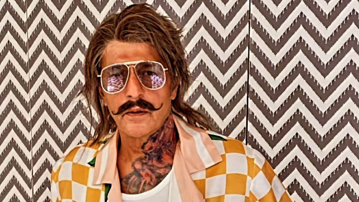 Chunky Panday recalls had to wait in long queues in front of producers offices he was a part time car dealer
