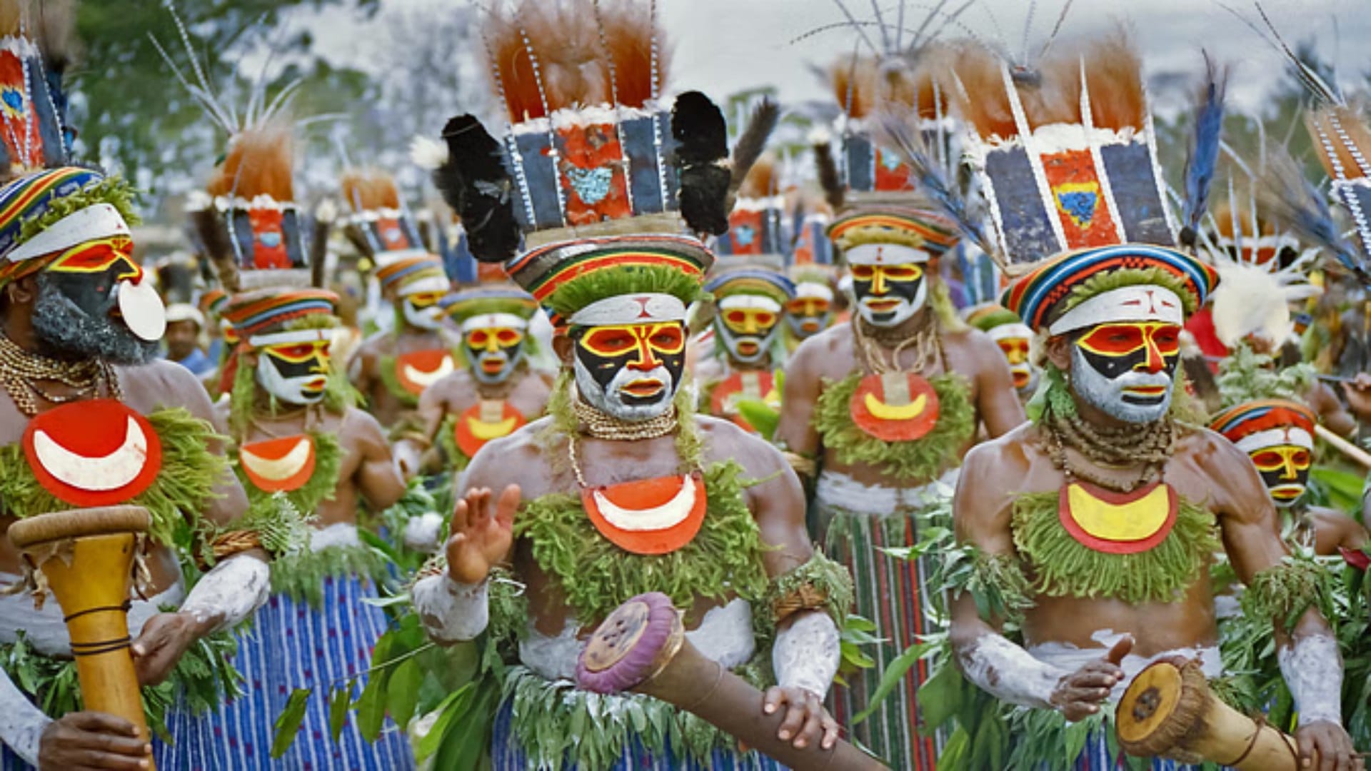 Fore tribe that eat humans whole except one bitter body part amazing facts in Hindi