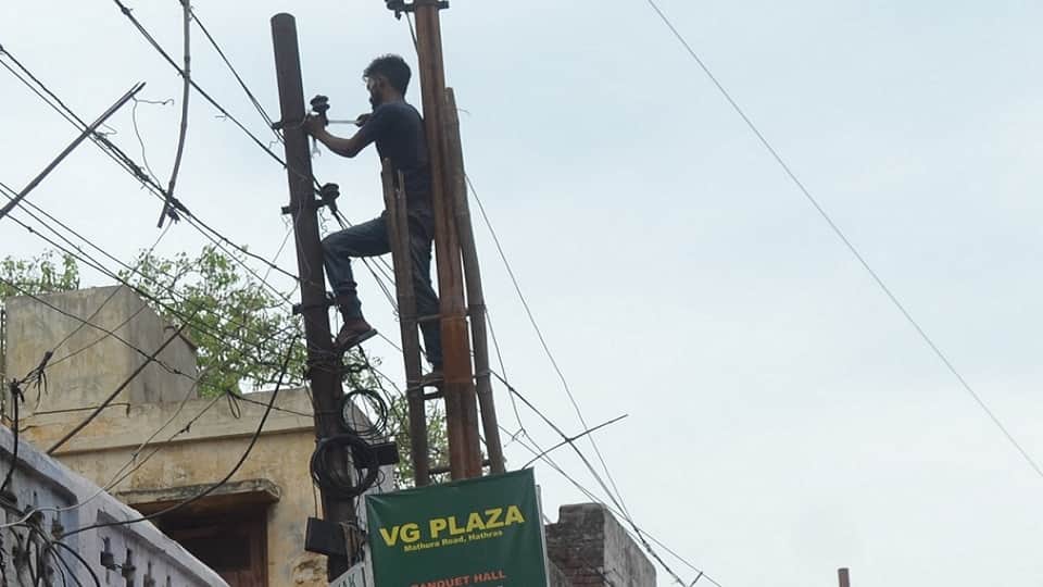 Private company employee gets electrocuted