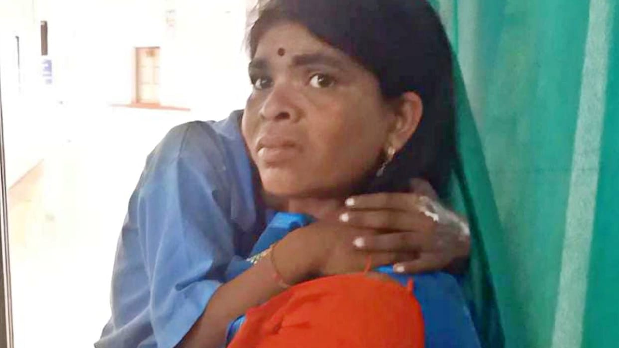 Shahdol Child got electrocuted accident happened due to supply line wire of crusher located in Pakriya