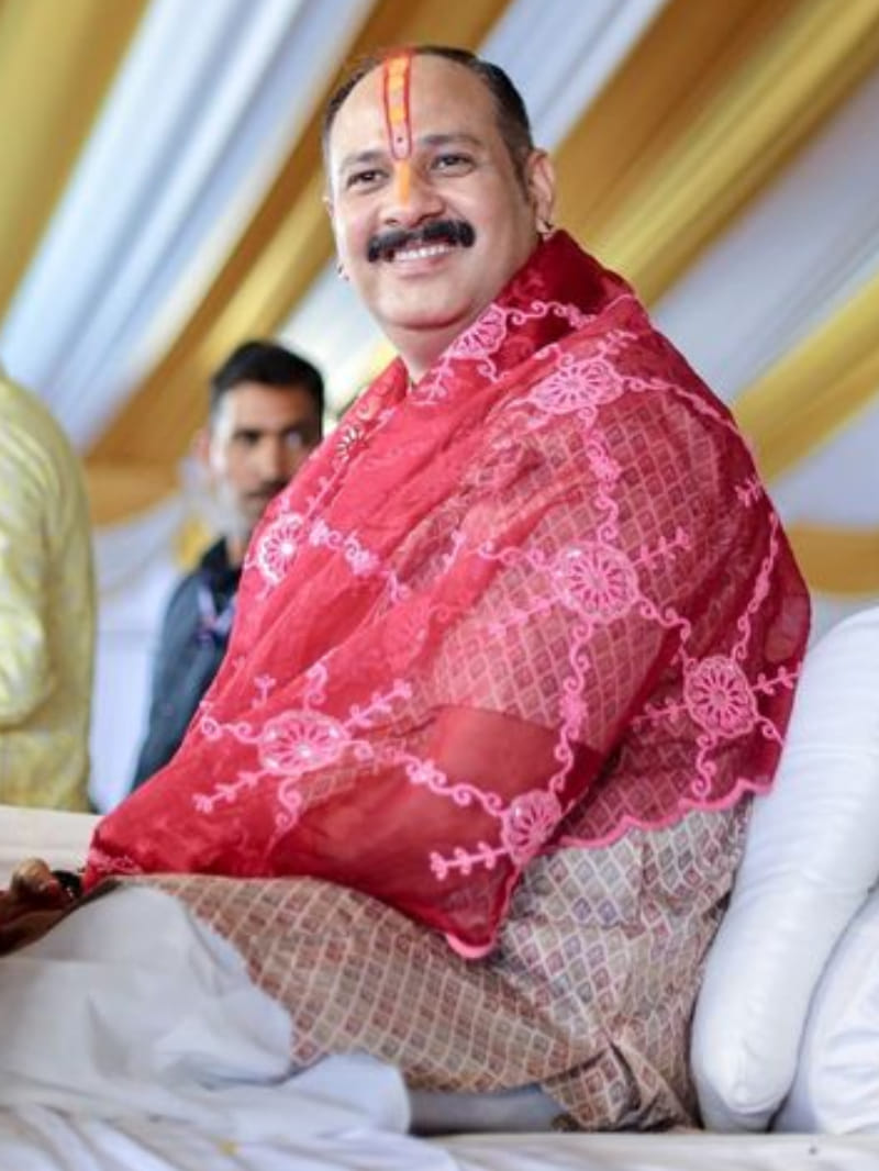 पंडित प्रदीप मिश्रा