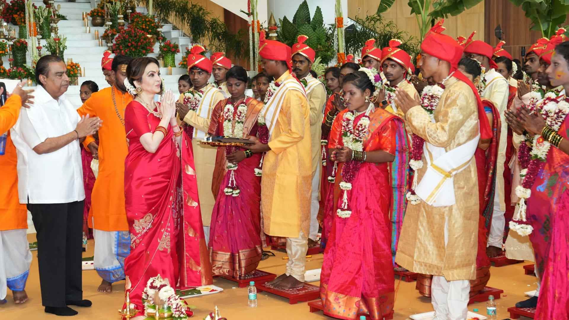 anant ambani radhika merchant wedding ceremony started with the marriage of poor girls see photos