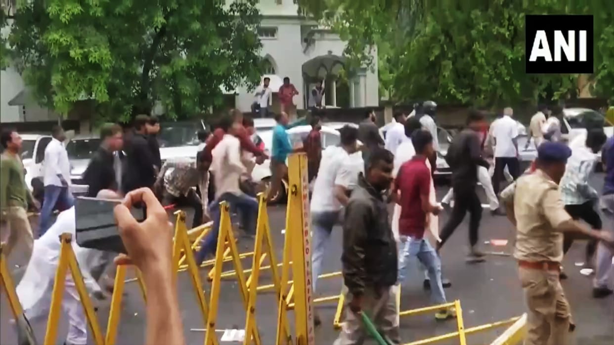 BJP, Congress workers clash in Ahmedabad amid row over Rahul's remarks