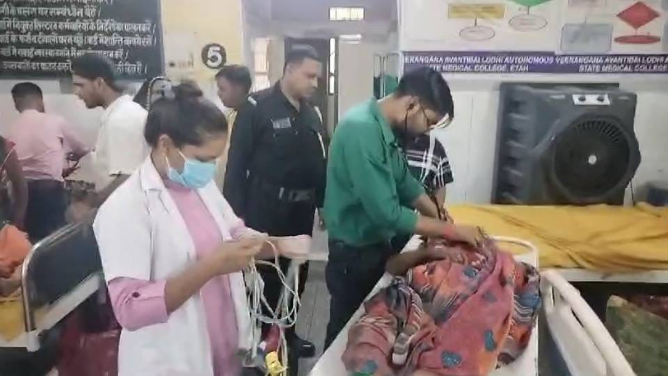 Govt assures continued funding for hospitals being converted into medical colleges