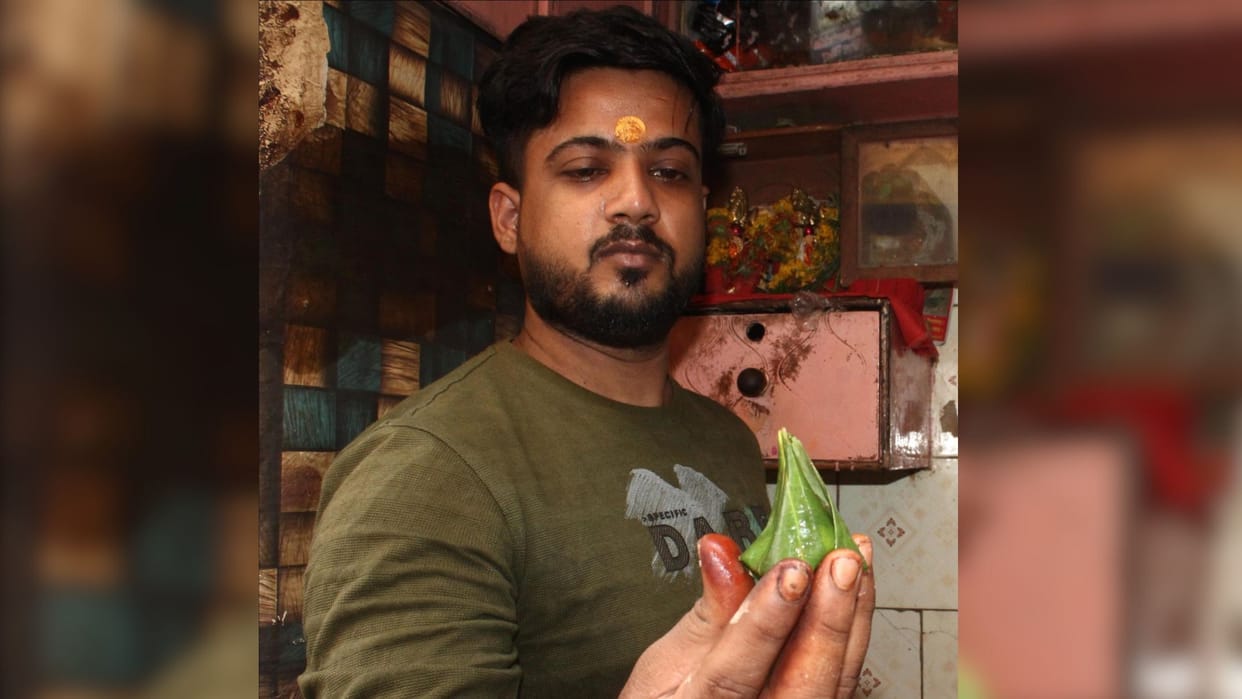Faith Devotees offer Jagannathi Paan Lord of Naths in varanasi three trucks are consumed daily