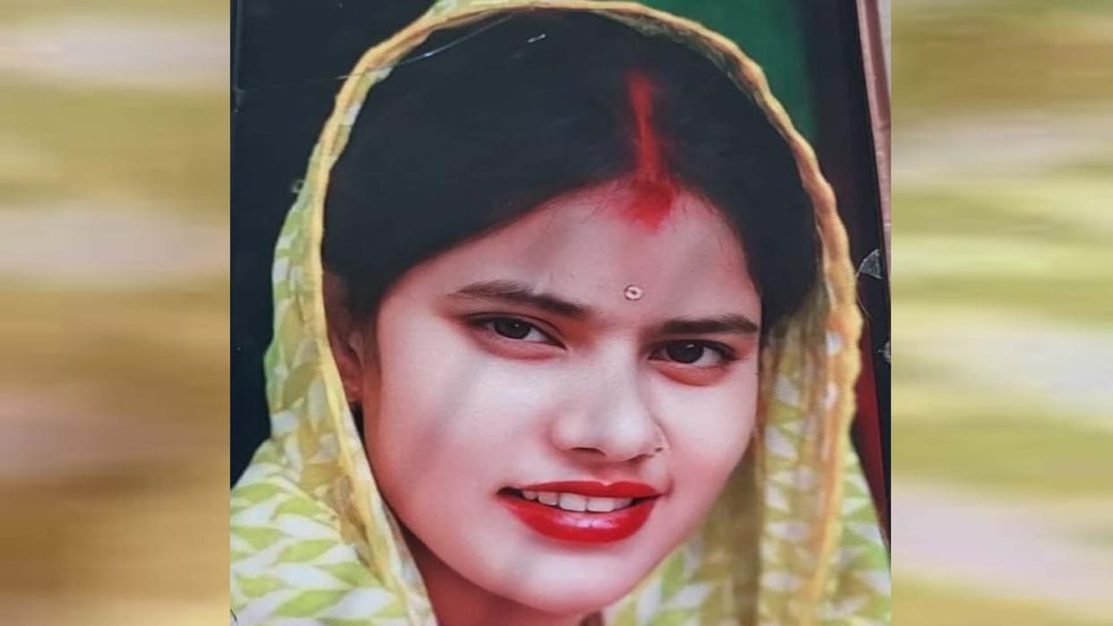 Etawah: Newly married woman commits suicide as husband did not click a photo with her