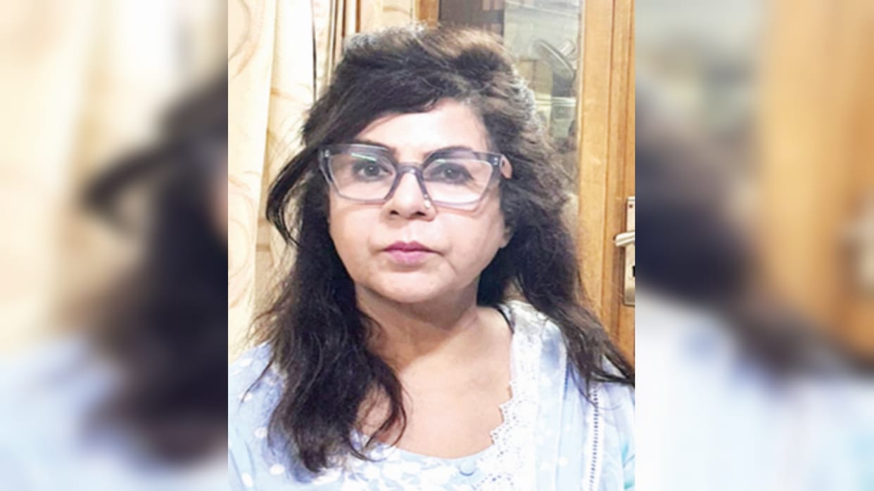 Mothes gender written man by Nigam: NRI daughter is wandering, having trouble proving her inheritance