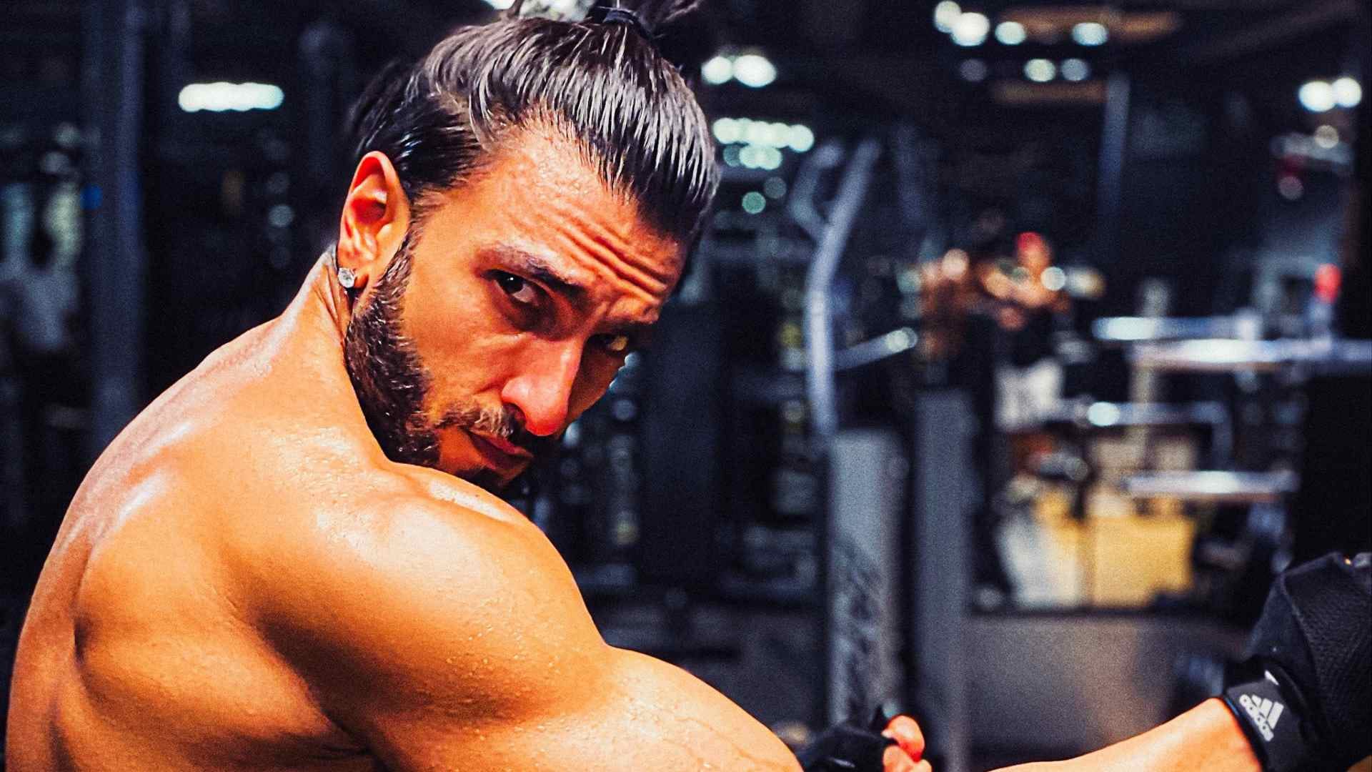 Actor Ranveer Singh starrer film Anniyan hindi remake shelved director s shankar confirms Indian 2 kamal hassa