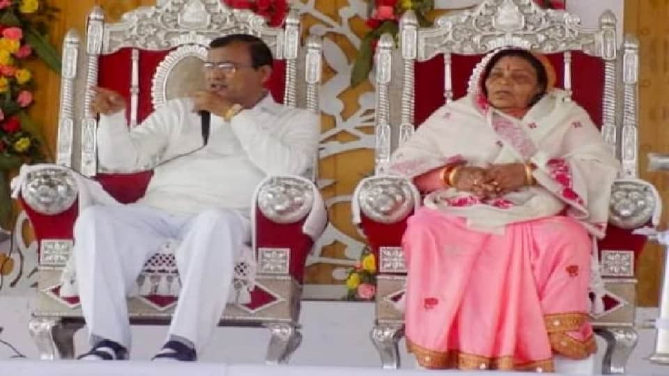 Bhole Baba alias Sakar Hari reached his birthplace ashram in Bahadurnagar Kasganj after consulting doctor