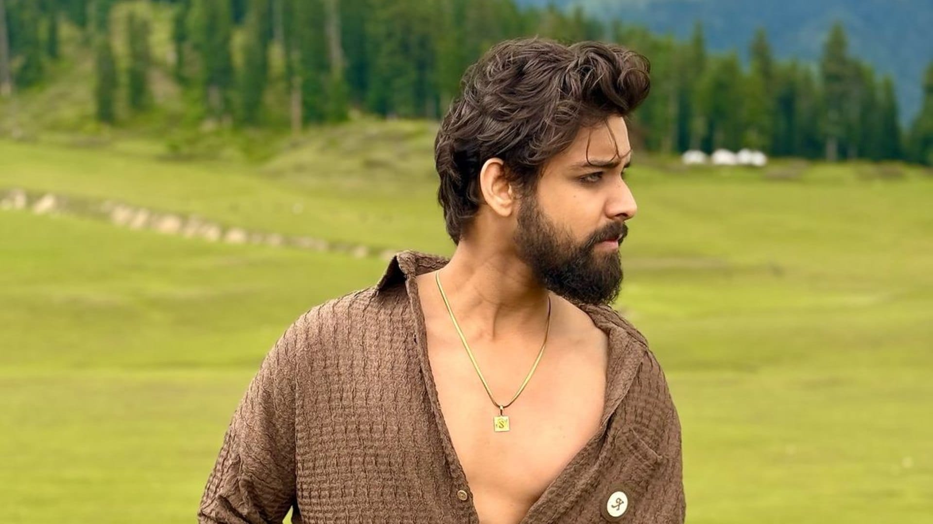 Samarth Jurel latest look has sparked a lot of speculations regarding his possible foray into film industry