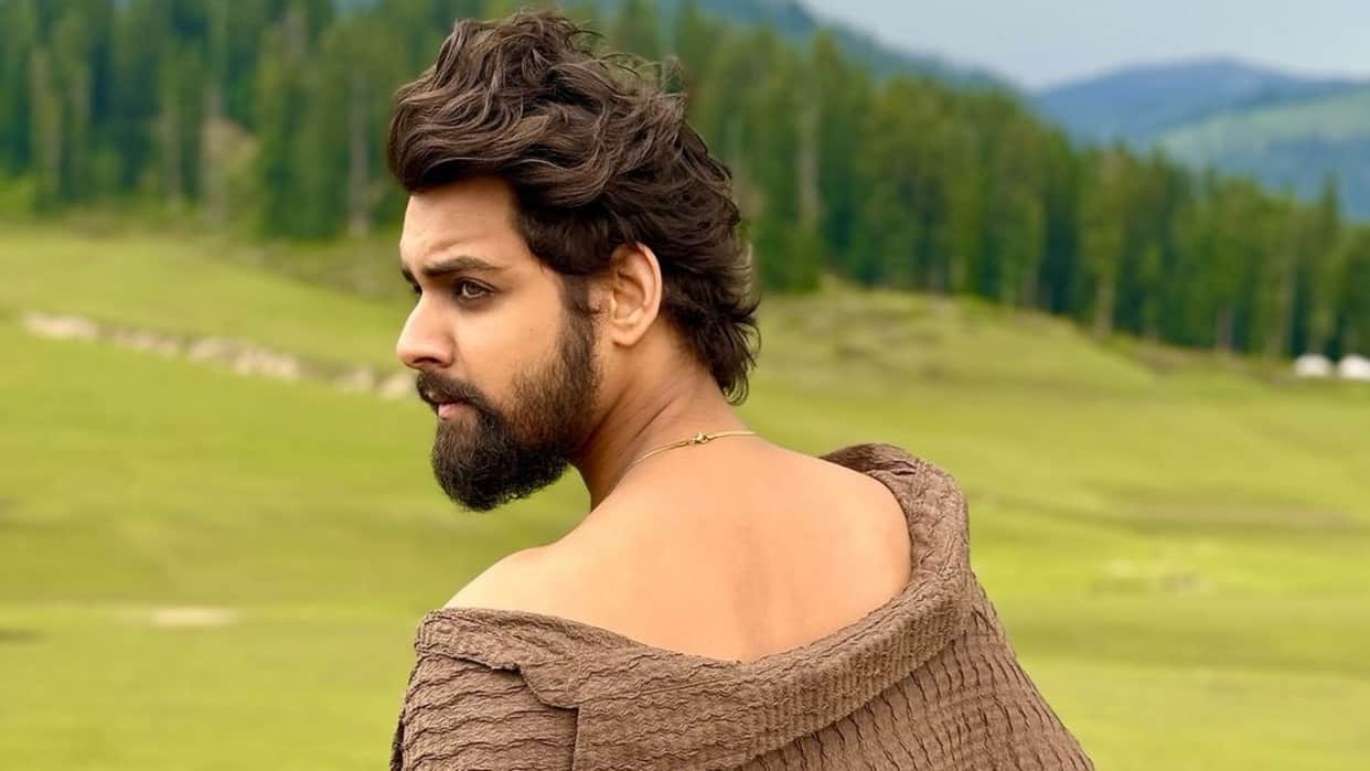 Samarth Jurel latest look has sparked a lot of speculations regarding his possible foray into film industry