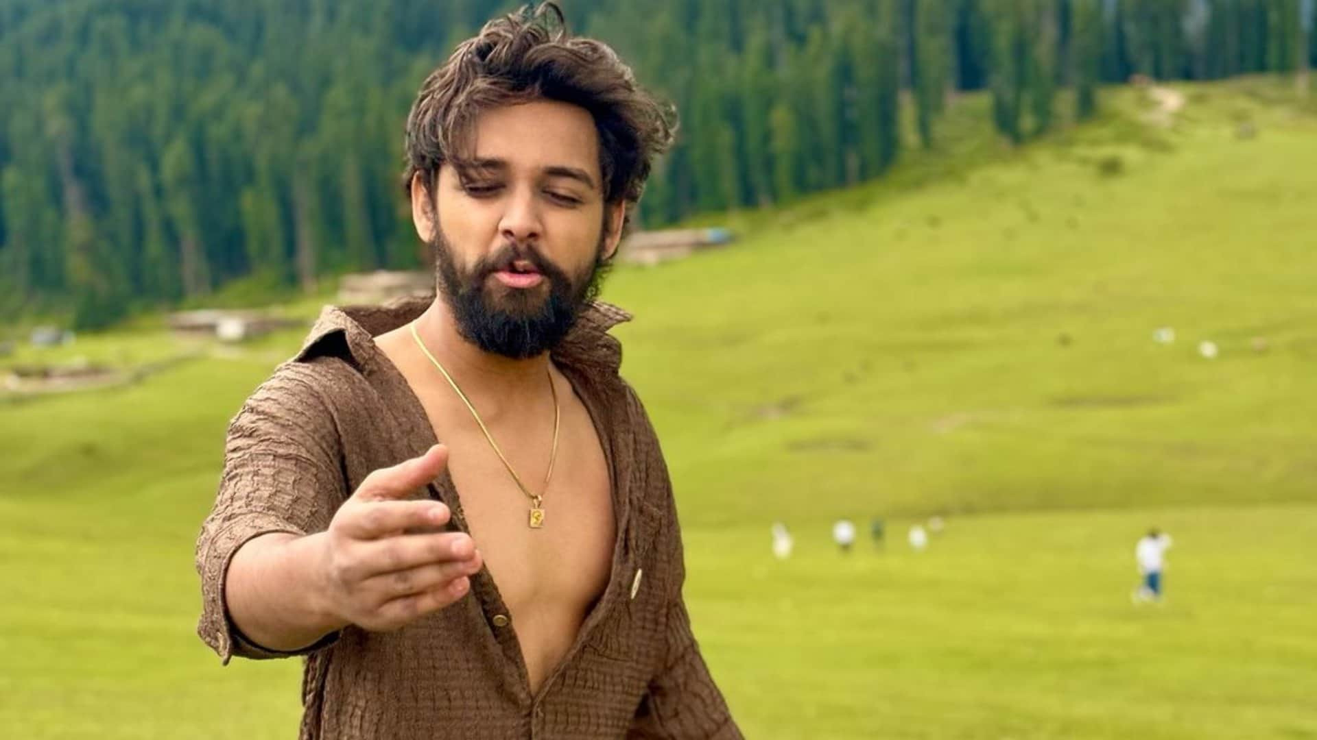 Samarth Jurel latest look has sparked a lot of speculations regarding his possible foray into film industry