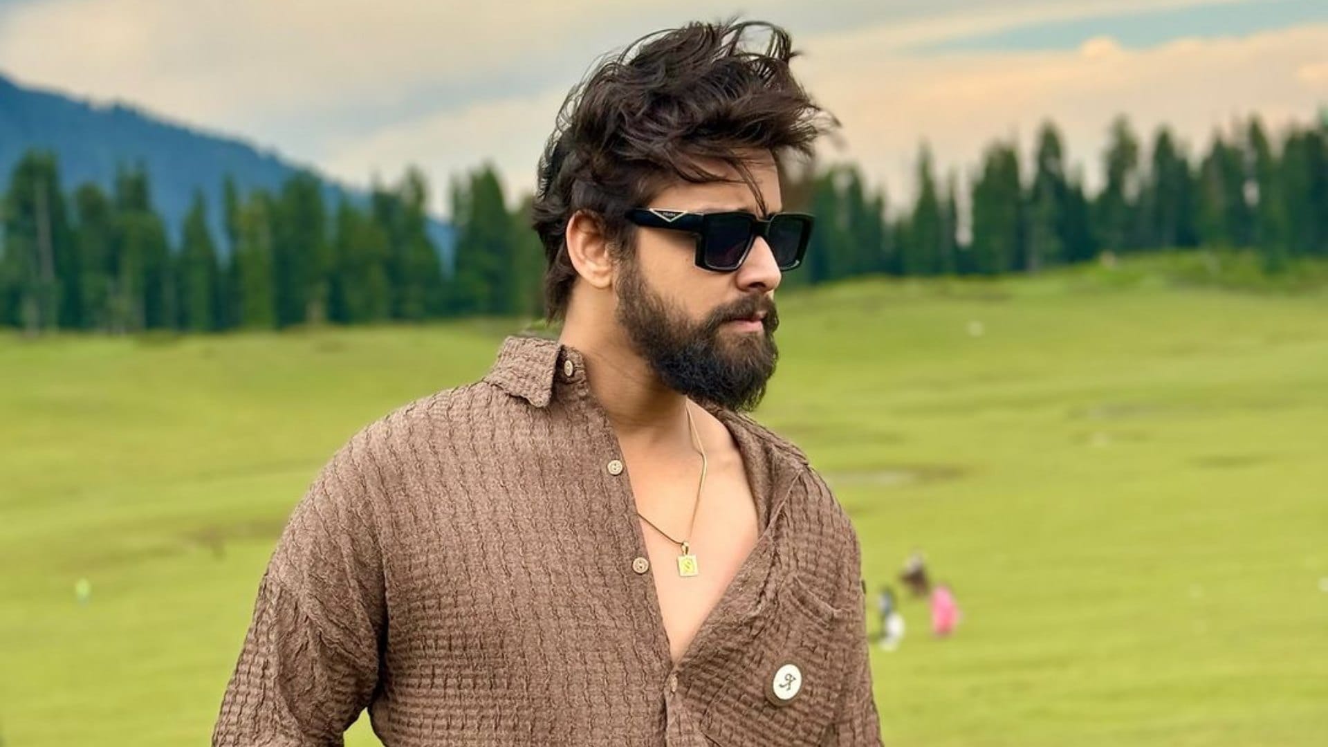 Samarth Jurel latest look has sparked a lot of speculations regarding his possible foray into film industry