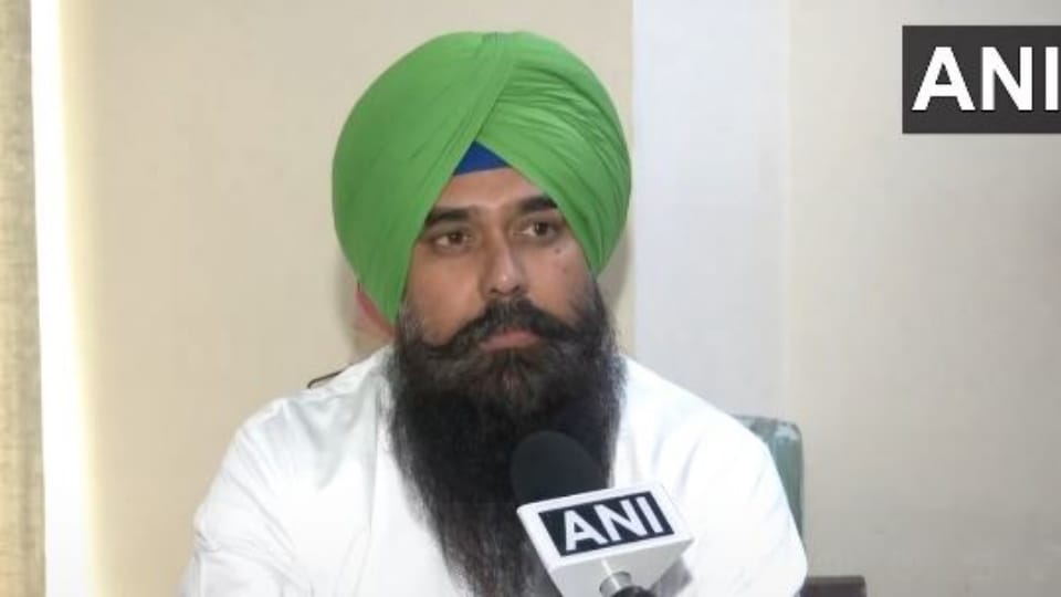 AAP MP Malvinder Kang supported Rahul Gandhi Hindu comment